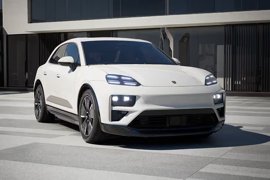 Porsce Macan EV